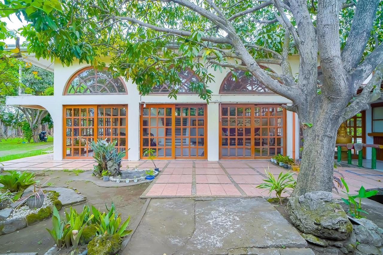 Oyo 775 Star Cove Bed And Breakfast Calaca المظهر الخارجي الصورة